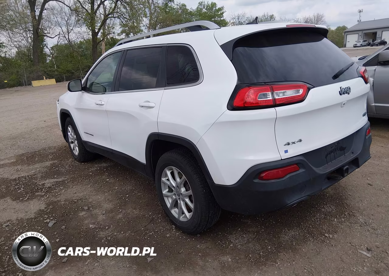 2015 Jeep Cherokee Latitude VIN:1C4PJMCB5FW595269 - 3