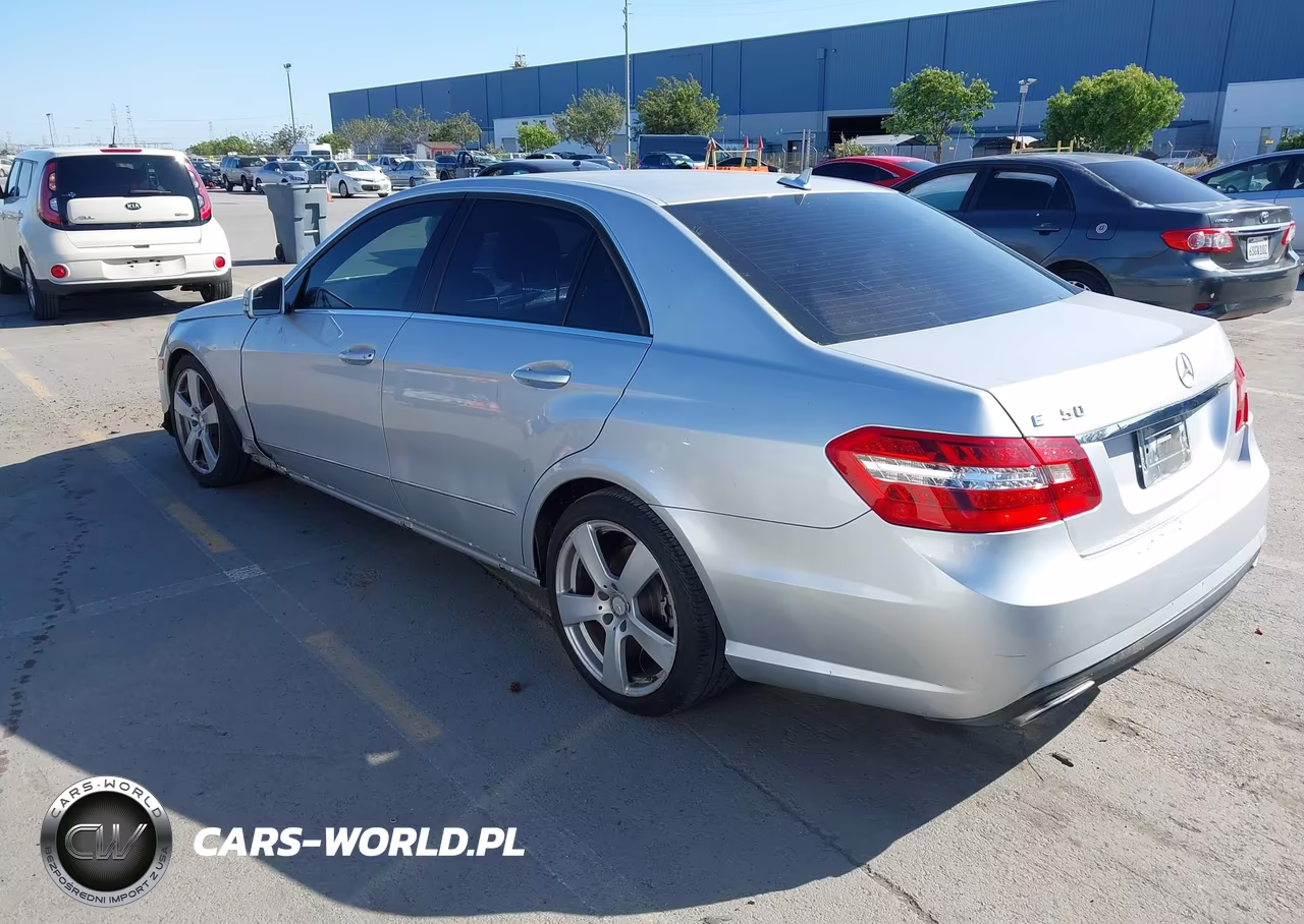 2010 Mercedes-Benz E 350 VIN:WDDHF5GB8AA190329 - 3