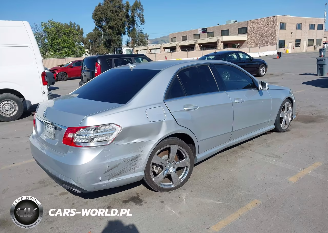 2010 Mercedes-Benz E 350 VIN:WDDHF5GB8AA190329 - 4