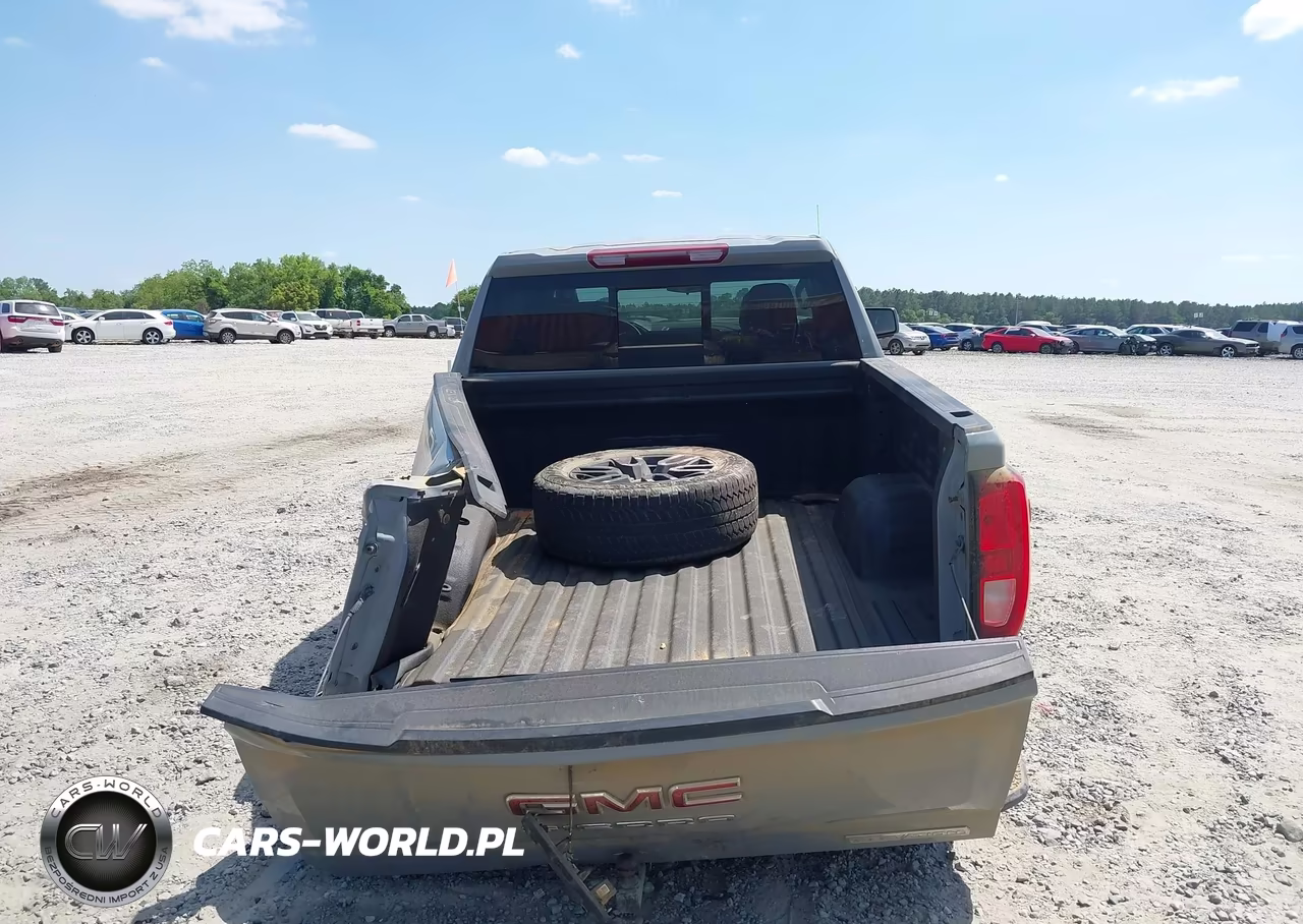 2024 GMC Sierra 1500 4Wd Short Box Elevation With 3Sb VIN:3GTUUCED2RG395827 - 16