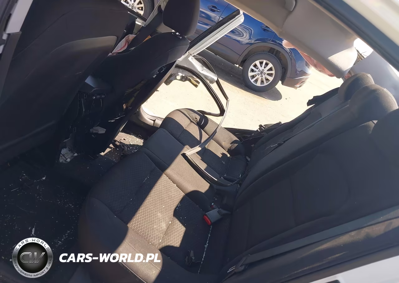 2020 Hyundai Elantra Sel VIN:5NPD84LF0LH548220 - 8