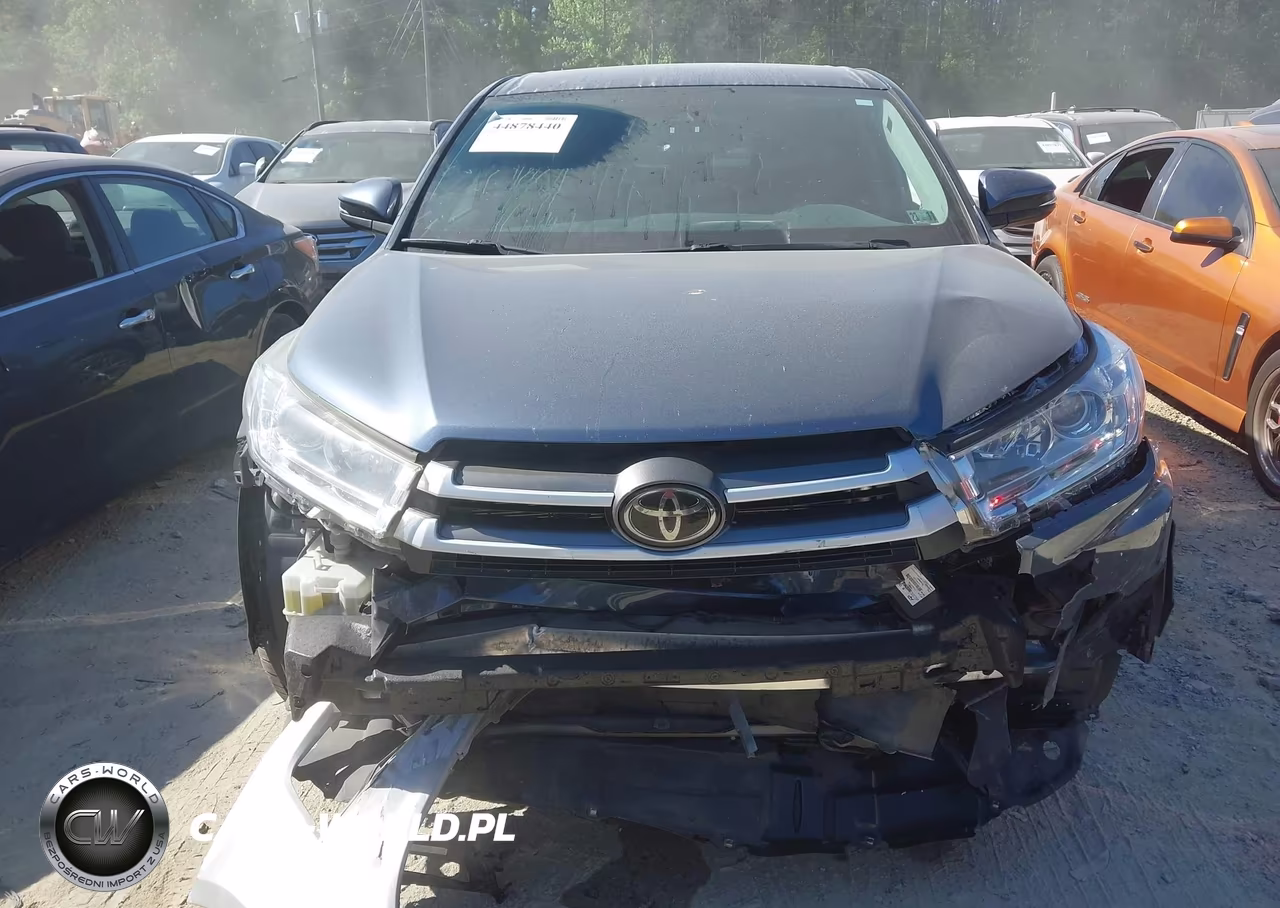 2019 Toyota Highlander Le VIN:5TDBZRFH2KS959349 - 12