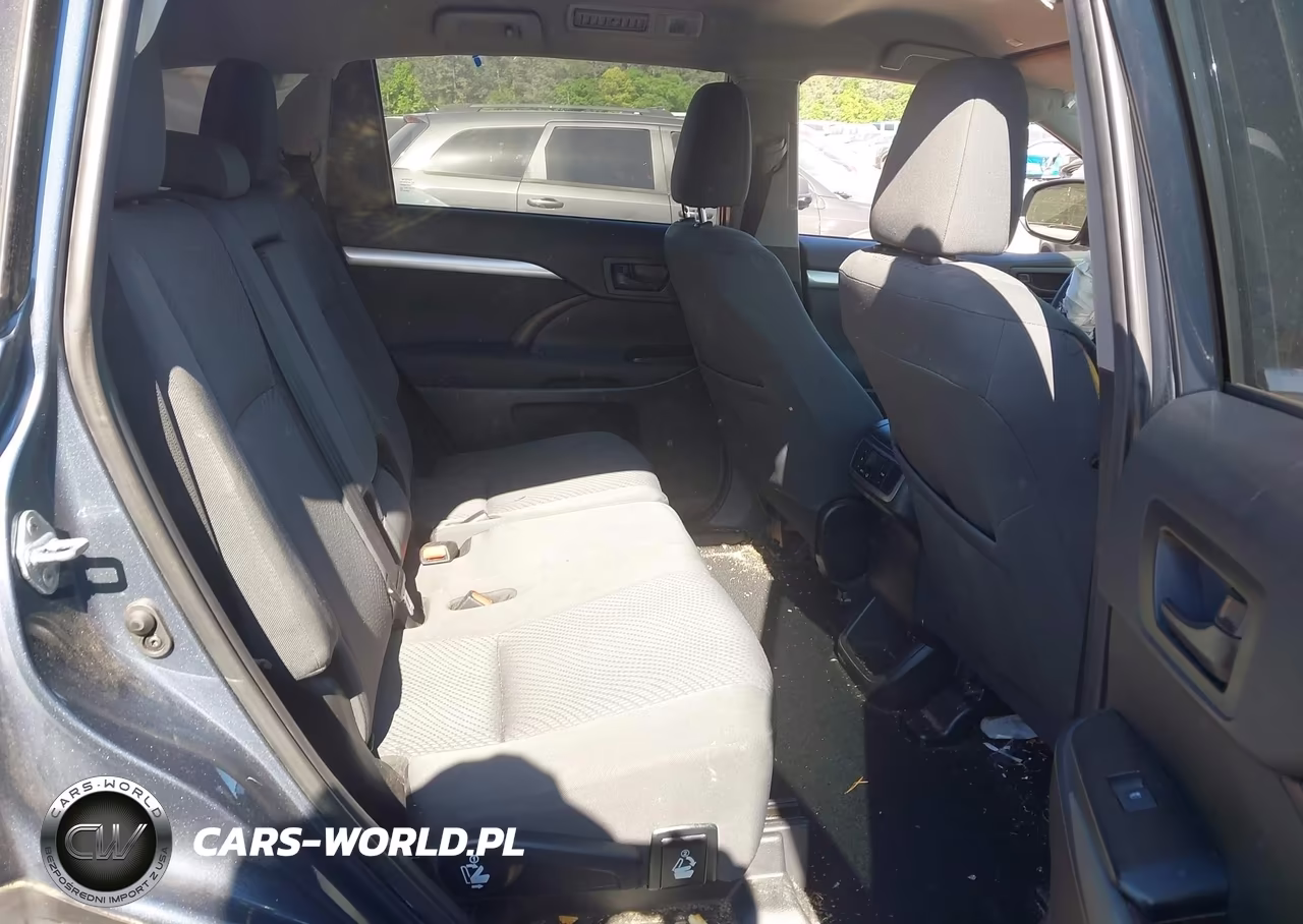 2019 Toyota Highlander Le VIN:5TDBZRFH2KS959349 - 8