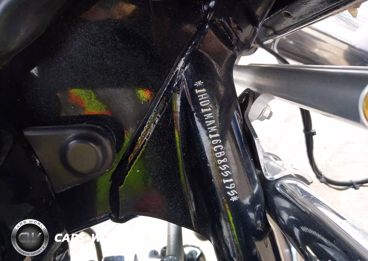 2012 Harley-Davidson Flhtcutg Tri Glide Ultra Classic VIN:1HD1MAM16CB855195 - 10