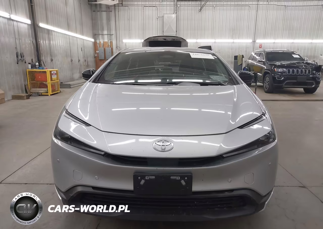 2026 Toyota Prius Le VIN:JTDACAAU1T3067650 - 13