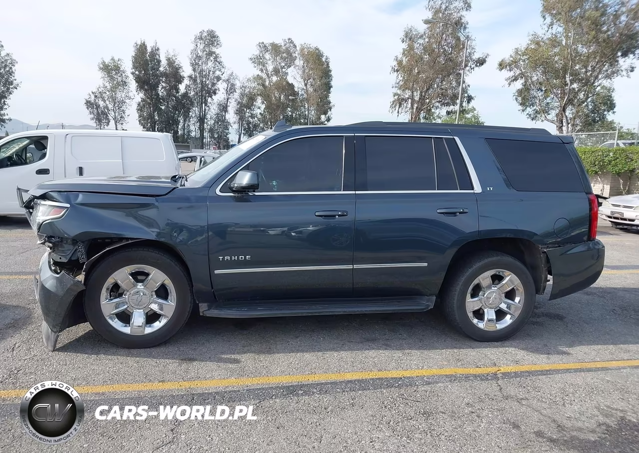 2019 Chevrolet Tahoe Lt VIN:1GNSCBKC0KR360815 - 14