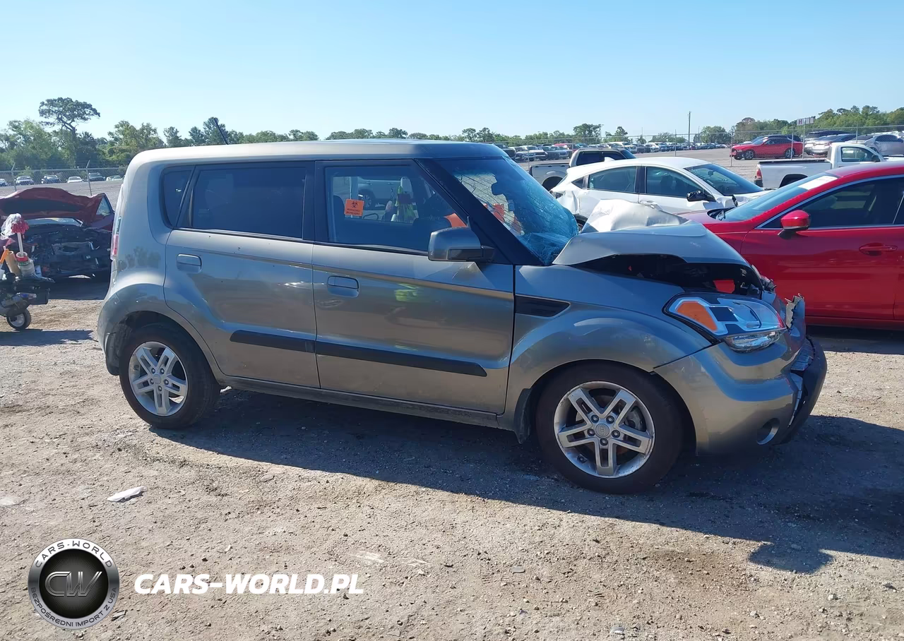 2010 Kia Soul + VIN:KNDJT2A2XA7115544 - 12