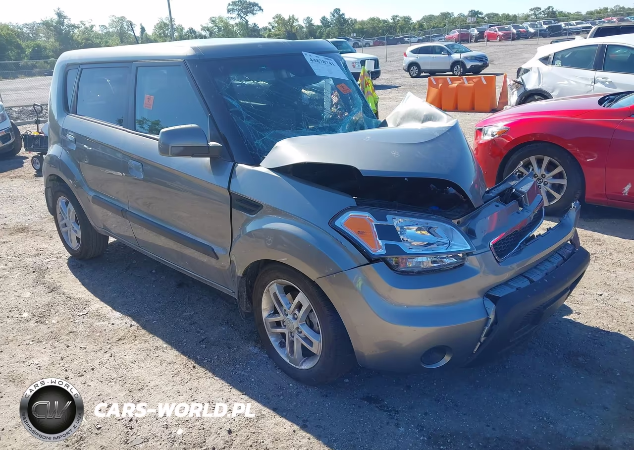 2010 Kia Soul + VIN:KNDJT2A2XA7115544 - 6