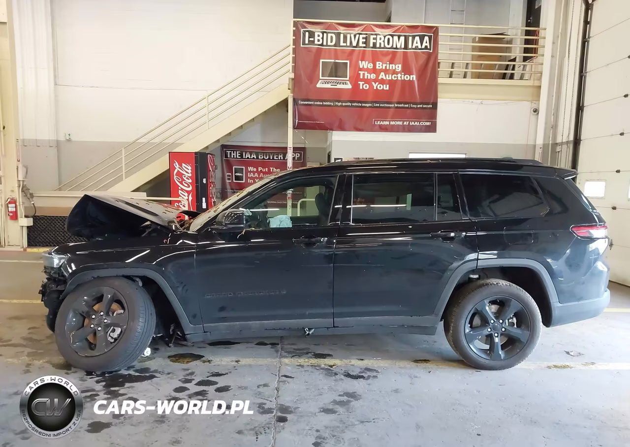 2025 Jeep Grand Cherokee L Limited 4X4 VIN:1C4RJKBG9S8772558 - 15