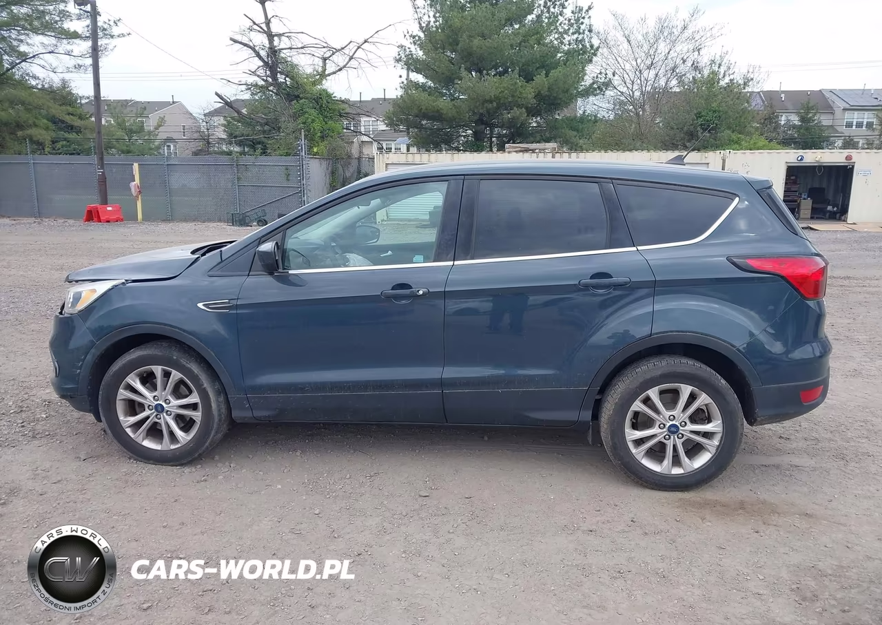 2019 Ford Escape Se VIN:1FMCU0GD9KUA10091 - 14