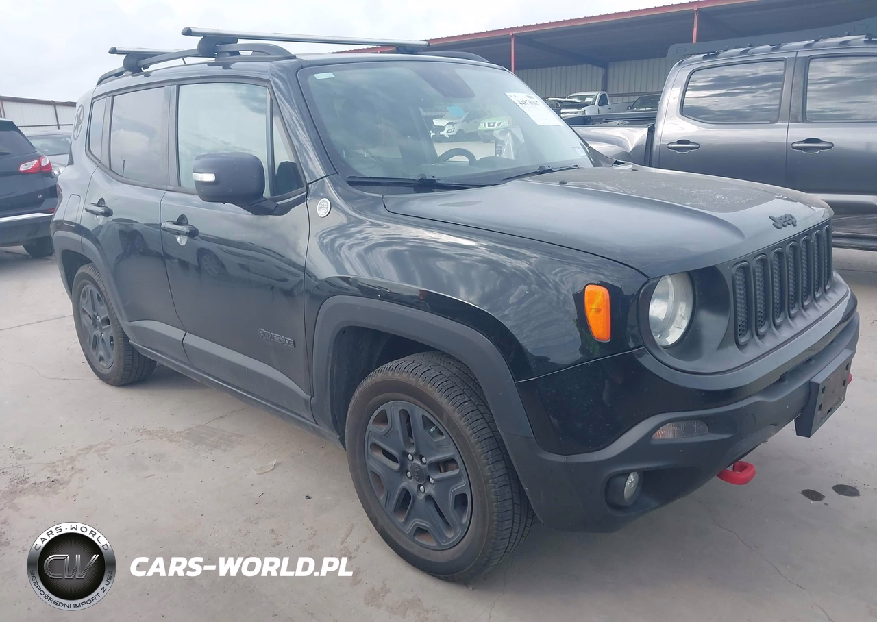 2017 Jeep Renegade Deserthawk 4X4