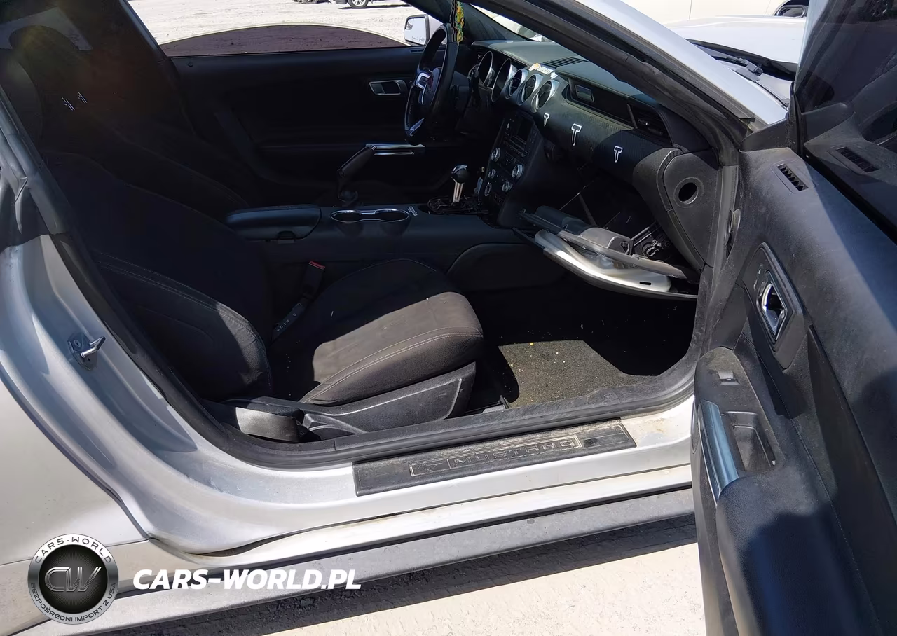 2018 Ford Mustang Ecoboost VIN:1FA6P8THXJ5118511 - 5