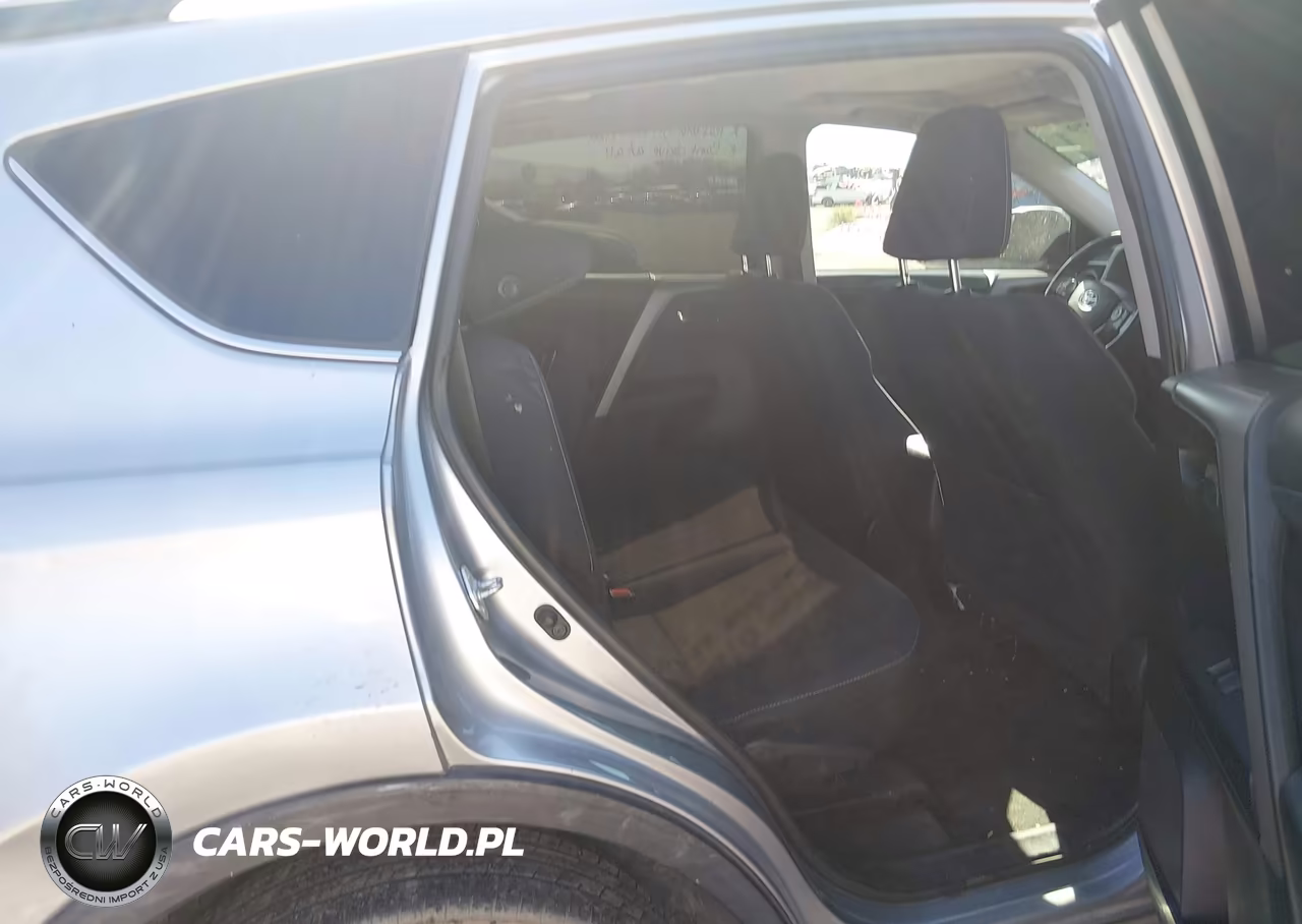 2017 Toyota Rav4 Xle VIN:2T3RFREV6HW570283 - 8