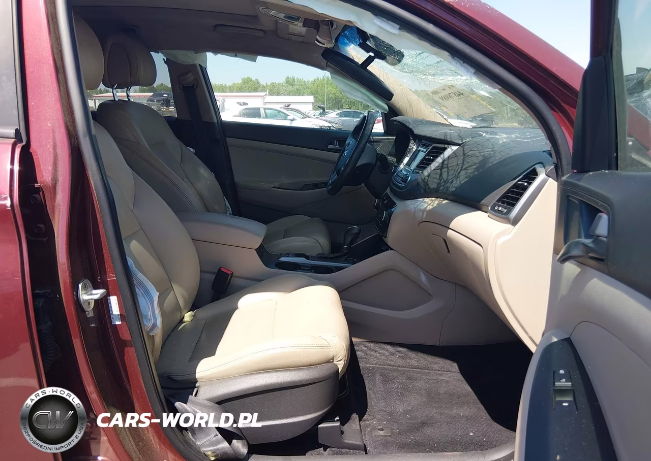 2017 Hyundai Tucson Value VIN:KM8J33A2XHU561514 - 5