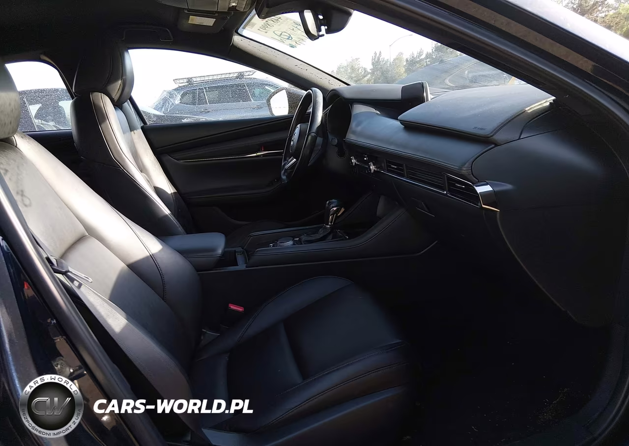 2019 Mazda Mazda3 Preferred Package VIN:JM1BPAMM3K1137549 - 5