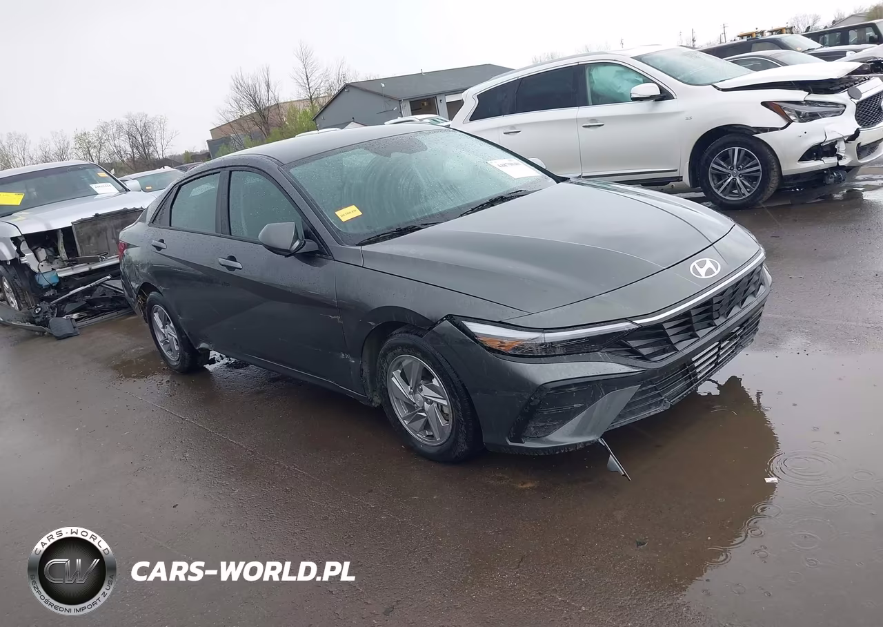 2025 Hyundai Elantra Se – zdjęcie 1 z 17