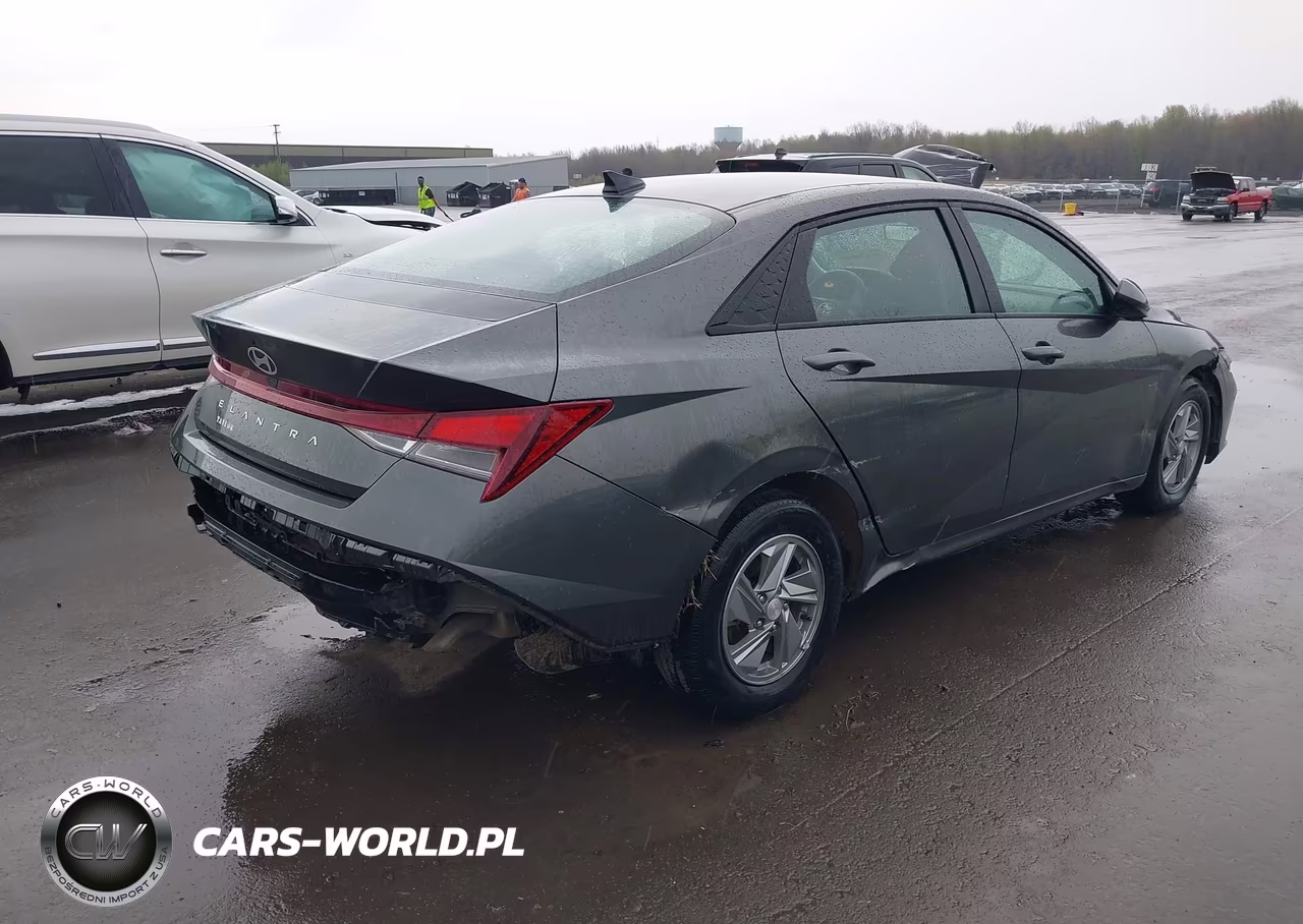 2025 Hyundai Elantra Se VIN:KMHLL4DGXSU061558 - 4