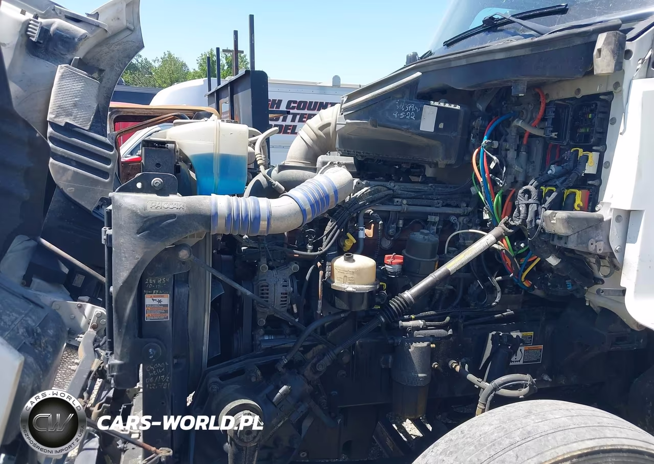 2019 Kenworth T680 VIN:1XKYDP9X7KJ250580 - 9