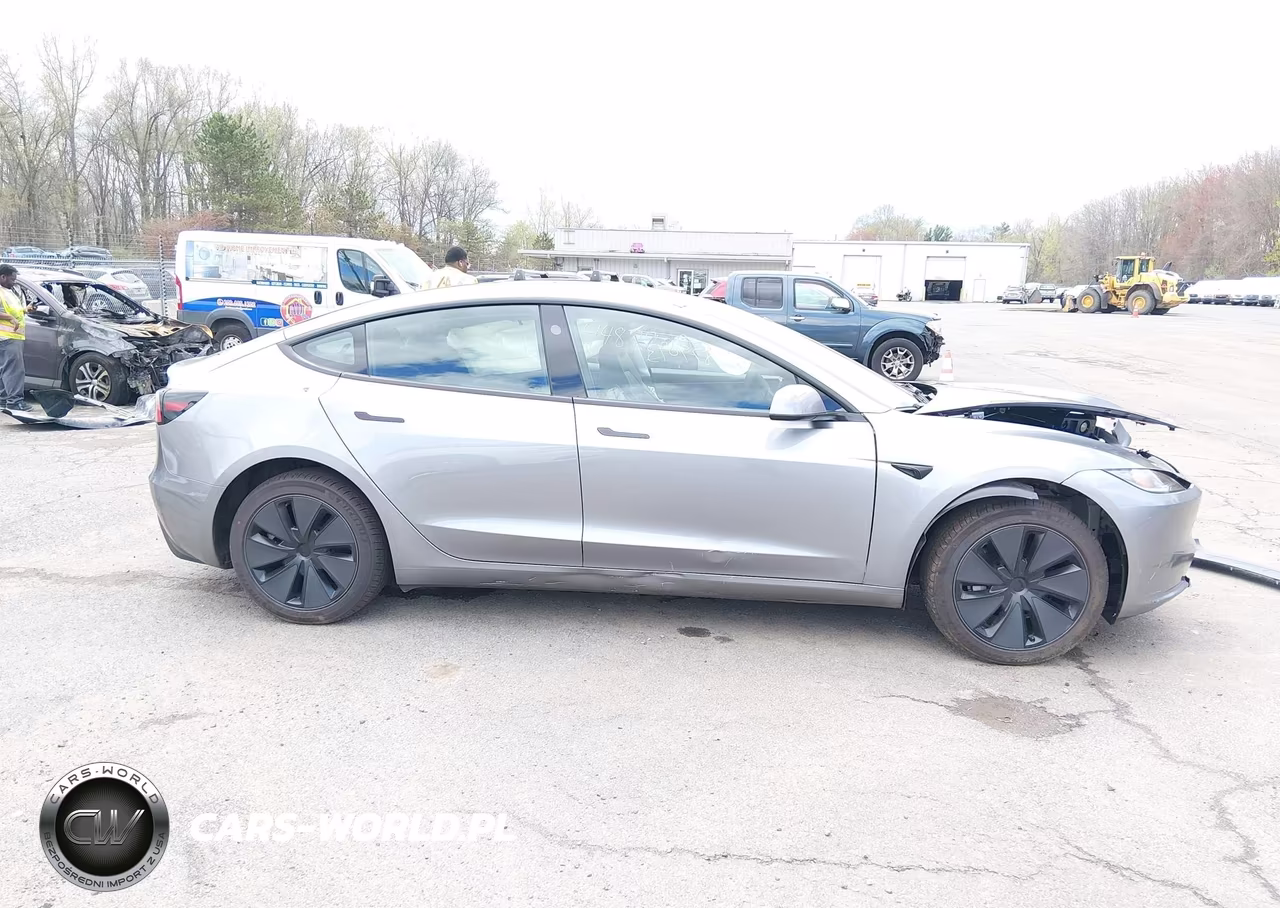 2026 Tesla Model 3 Premium Rear-Wheel Drive-Standard Rear-Wheel Drive VIN:5YJ3E1EA1TF140800 - 13