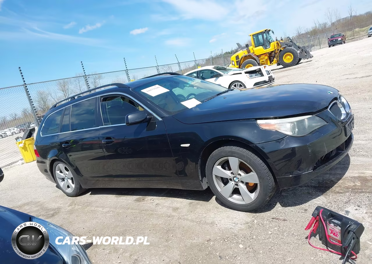 2006 BMW 530Xit VIN:WBANN73596CN01478 - 13