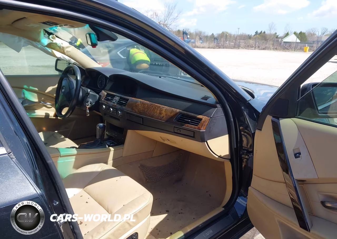 2006 BMW 530Xit VIN:WBANN73596CN01478 - 5