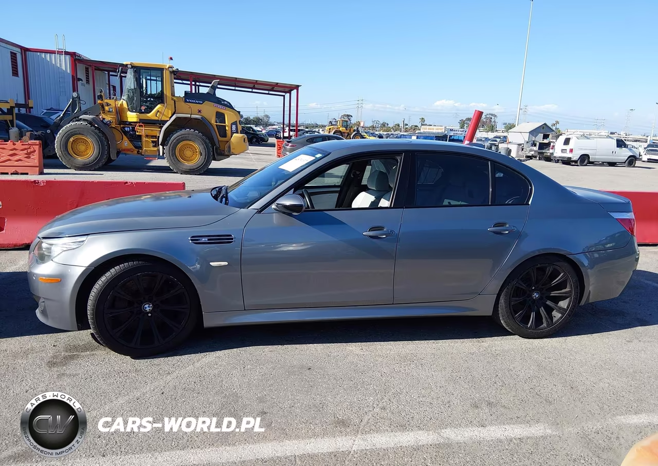 2008 BMW M5 VIN:WBSNB93568CX09370 - 14