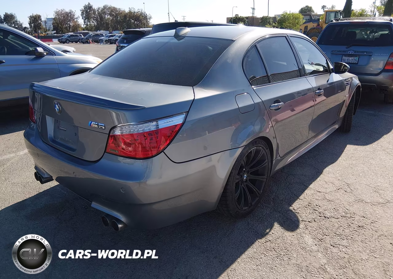 2008 BMW M5 VIN:WBSNB93568CX09370 - 4