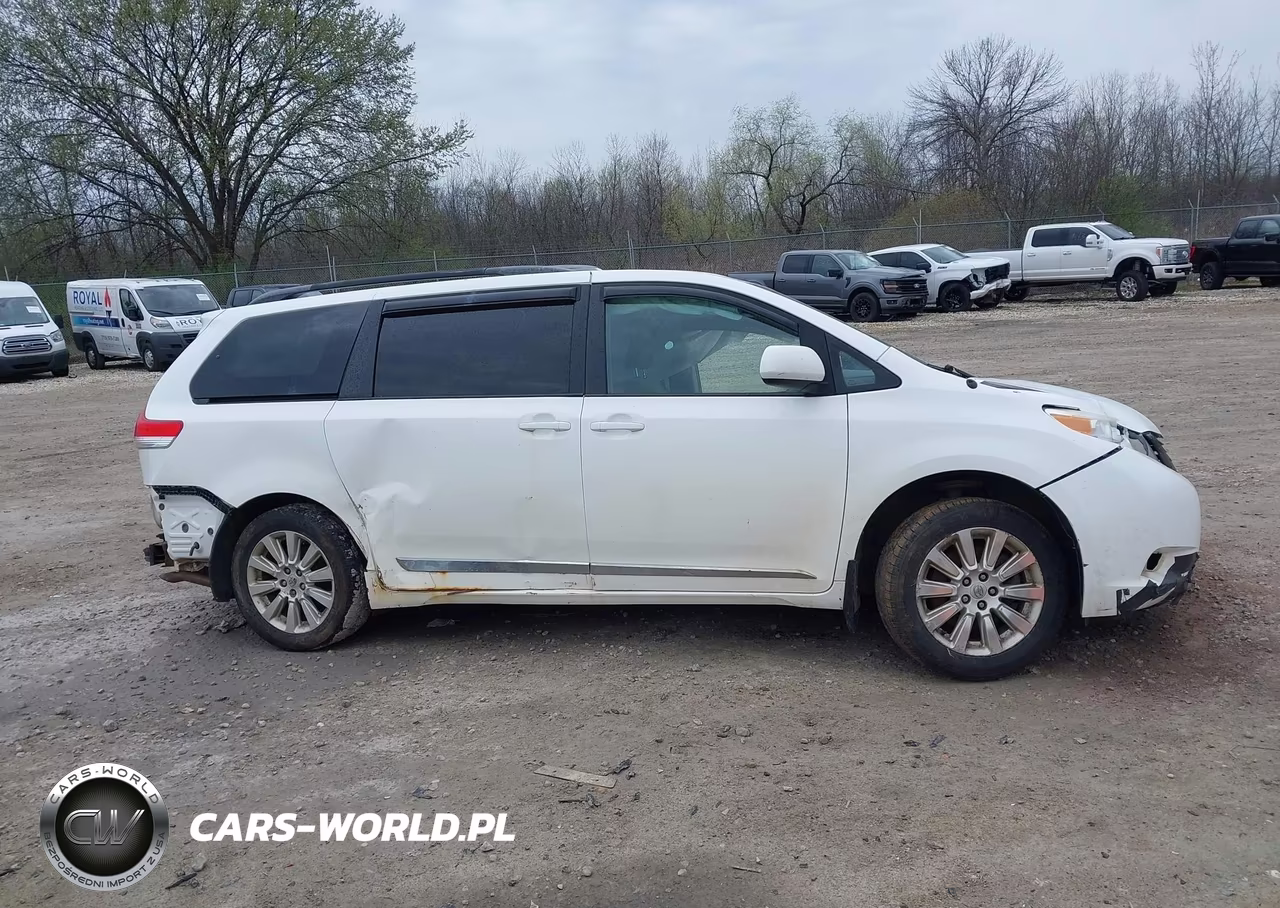 2011 Toyota Sienna Le VIN:5TDJK3DC7BS029600 - 13