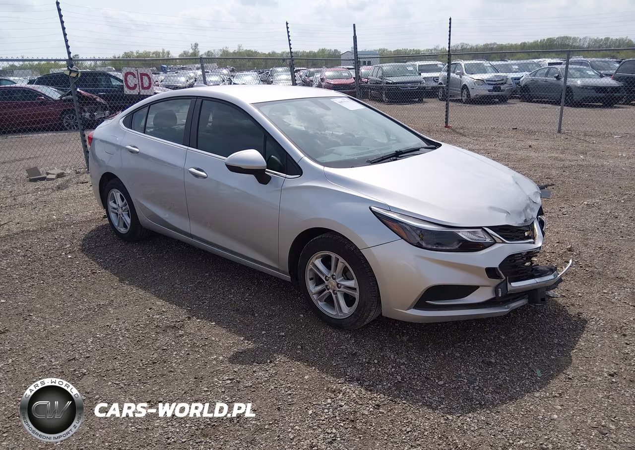 2018 Chevrolet Cruze Lt Auto – zdjęcie 1 z 16
