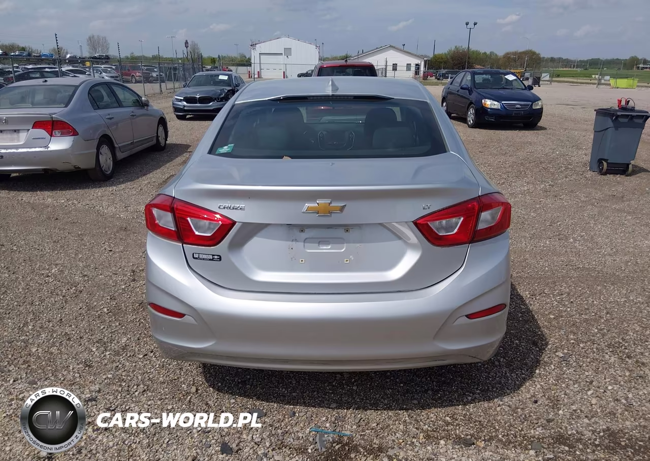 2018 Chevrolet Cruze Lt Auto VIN:1G1BE5SM8J7195418 - 16