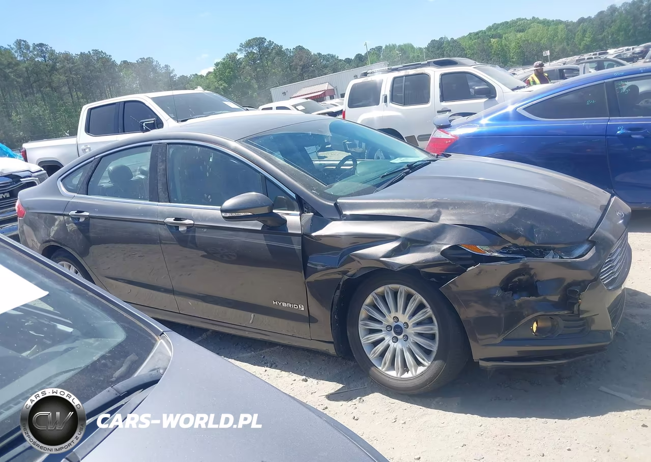2016 Ford Fusion Hybrid Se VIN:3FA6P0LU7GR126330 - 13