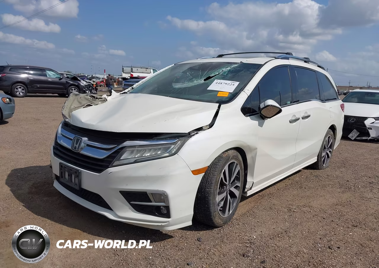 2018 Honda Odyssey Elite VIN:5FNRL6H9XJB065266 - 2