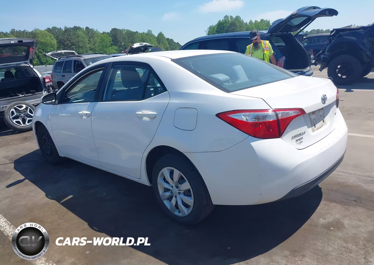 2016 Toyota Corolla Le VIN:2T1BURHE0GC709514 - 3