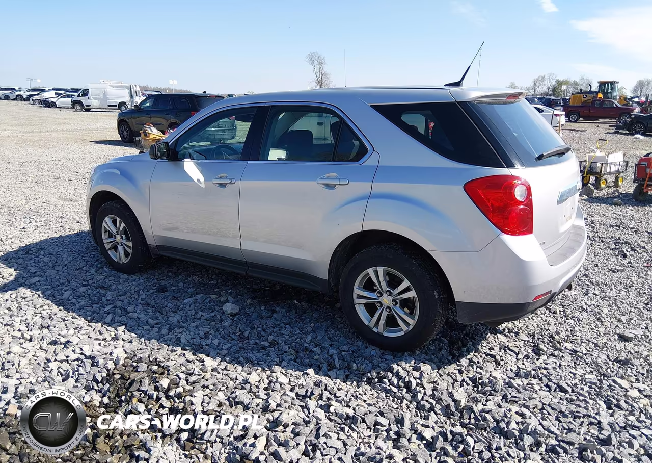 2010 Chevrolet Equinox Ls VIN:2CNFLCEW4A6335945 - 3