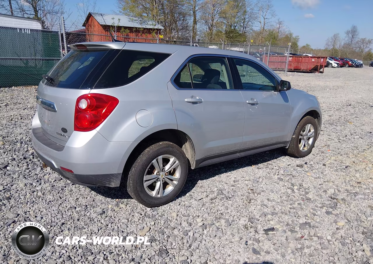 2010 Chevrolet Equinox Ls VIN:2CNFLCEW4A6335945 - 4