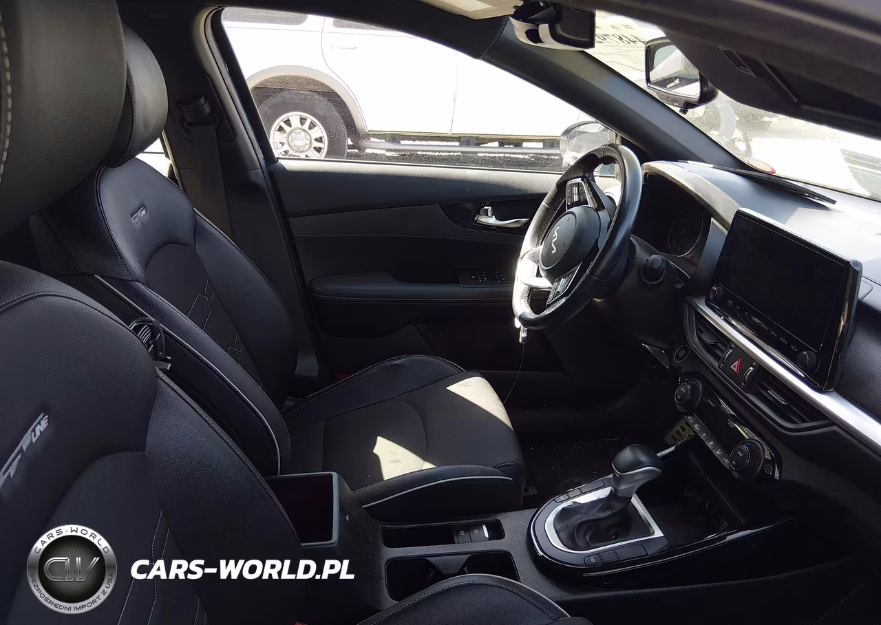 2023 Kia Forte Gt-Line VIN:3KPF54AD3PE549102 - 5