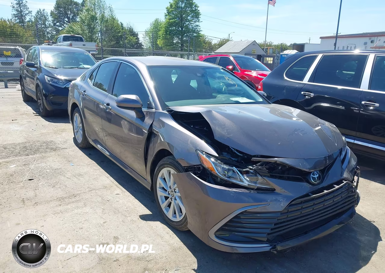 2022 Toyota Camry Le