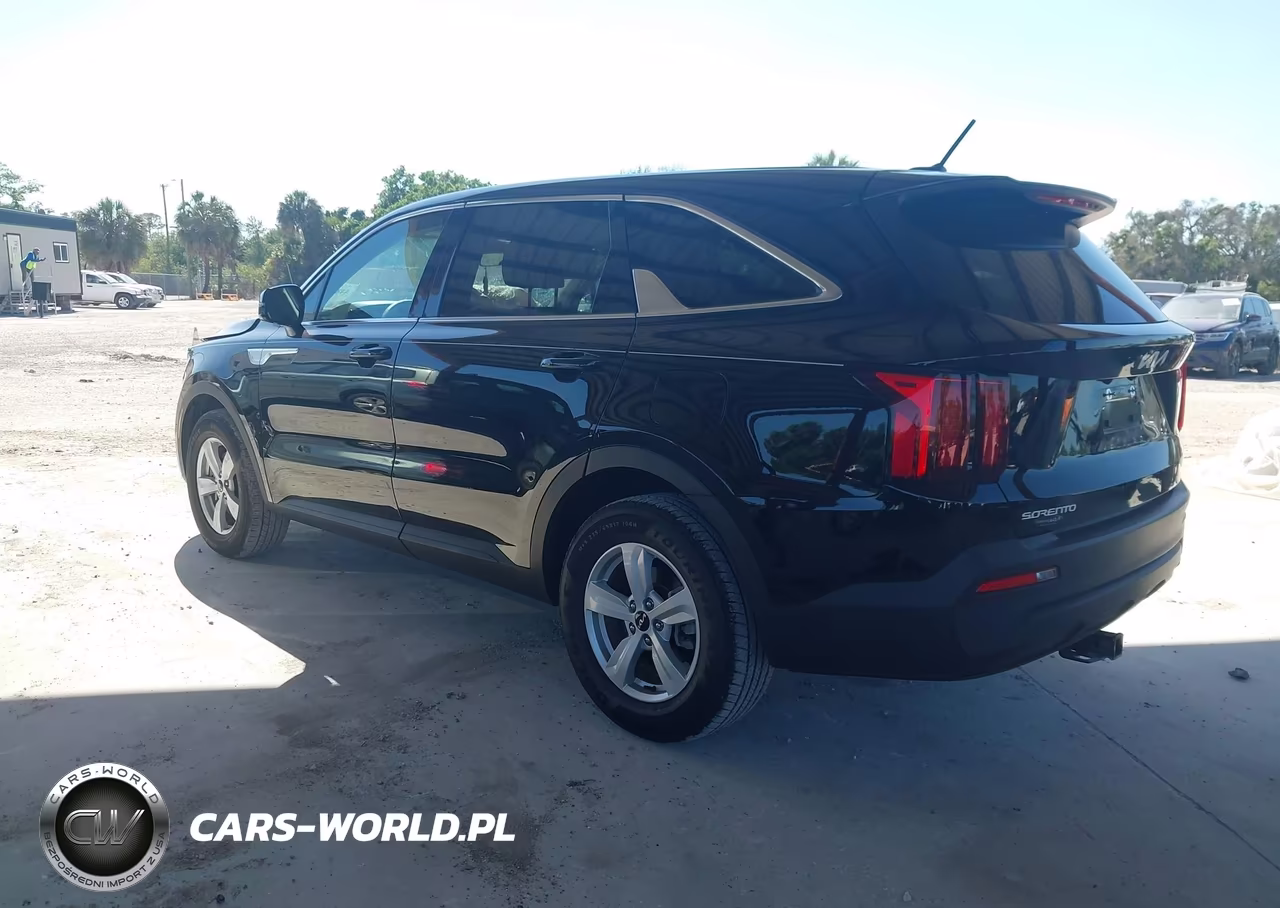 2023 Kia Sorento Lx VIN:5XYRG4LC2PG241451 - 3