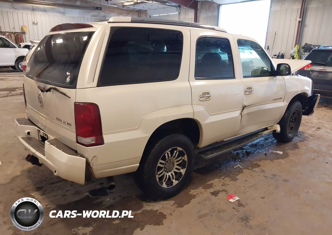 2003 Cadillac Escalade Standard VIN:1GYEK63N33R215957 - 4
