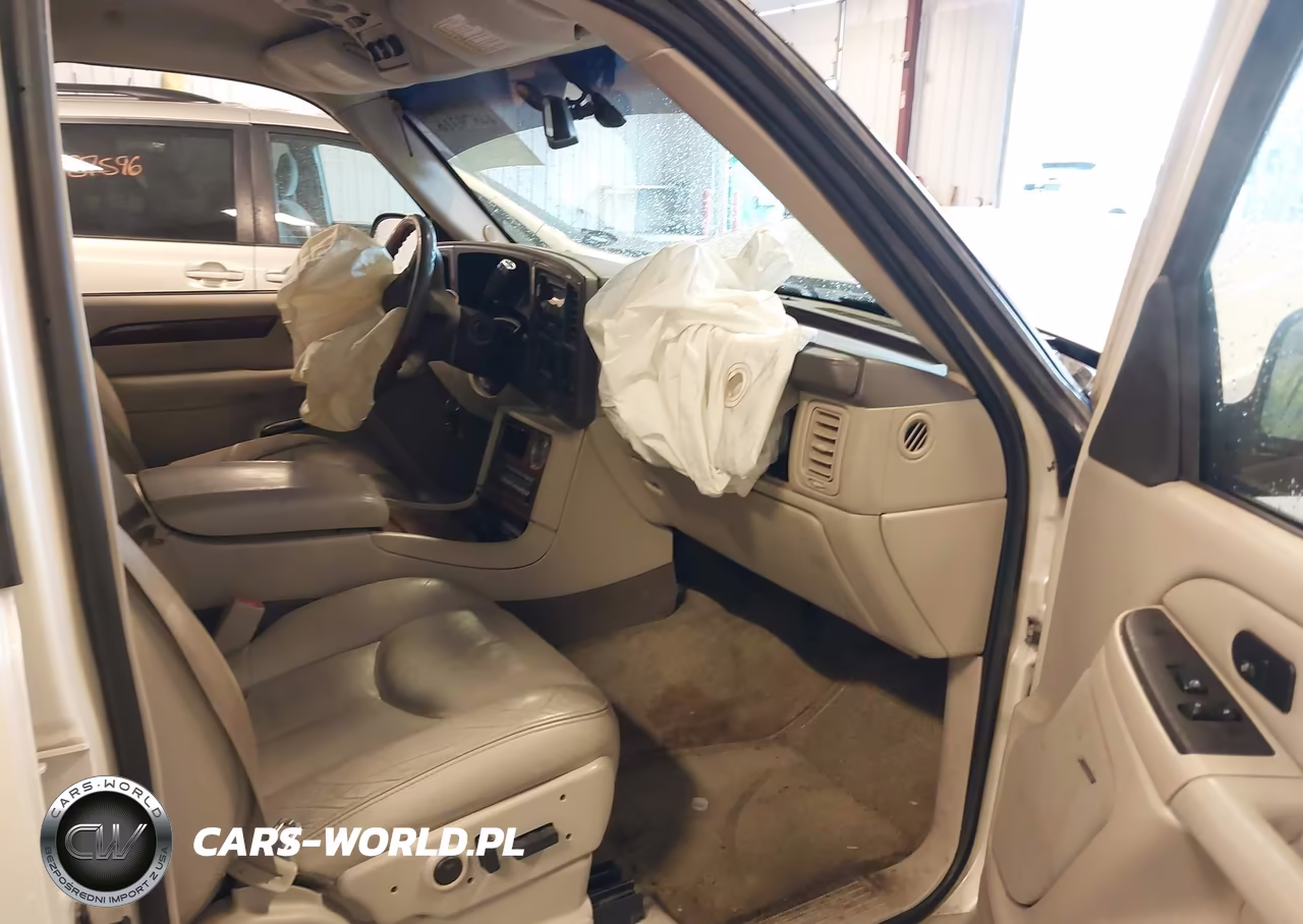 2003 Cadillac Escalade Standard VIN:1GYEK63N33R215957 - 5