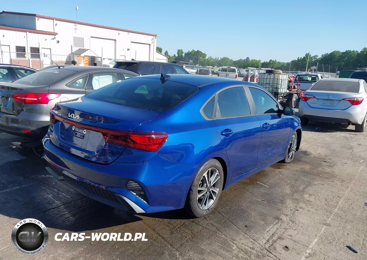 2024 Kia Forte Lxs VIN:3KPF24AD5RE751810 - 4