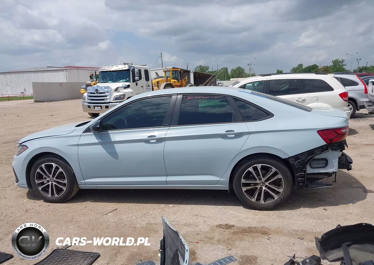 2025 Volkswagen Jetta 1.5T Sport VIN:3VWBX7BU0SM002891 - 14