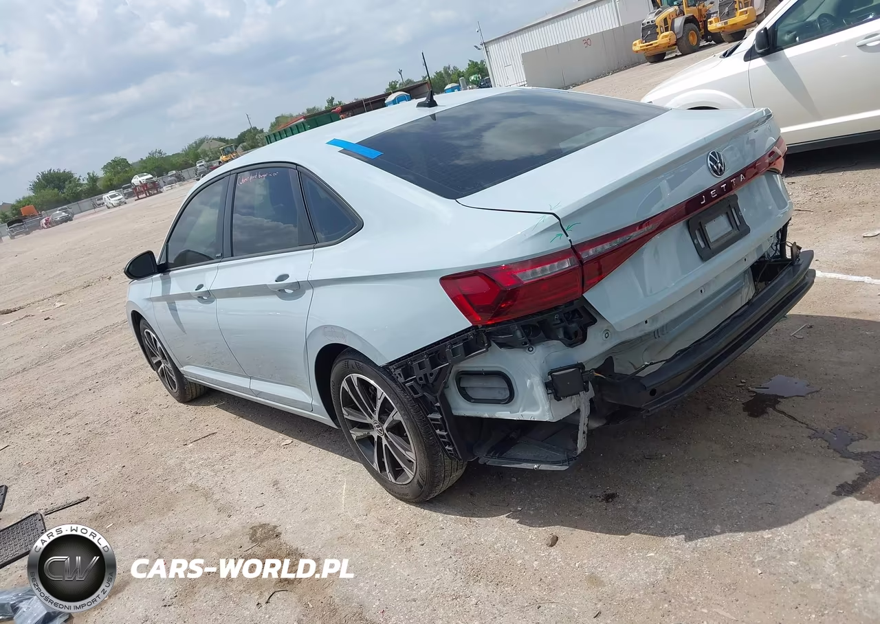 2025 Volkswagen Jetta 1.5T Sport VIN:3VWBX7BU0SM002891 - 3