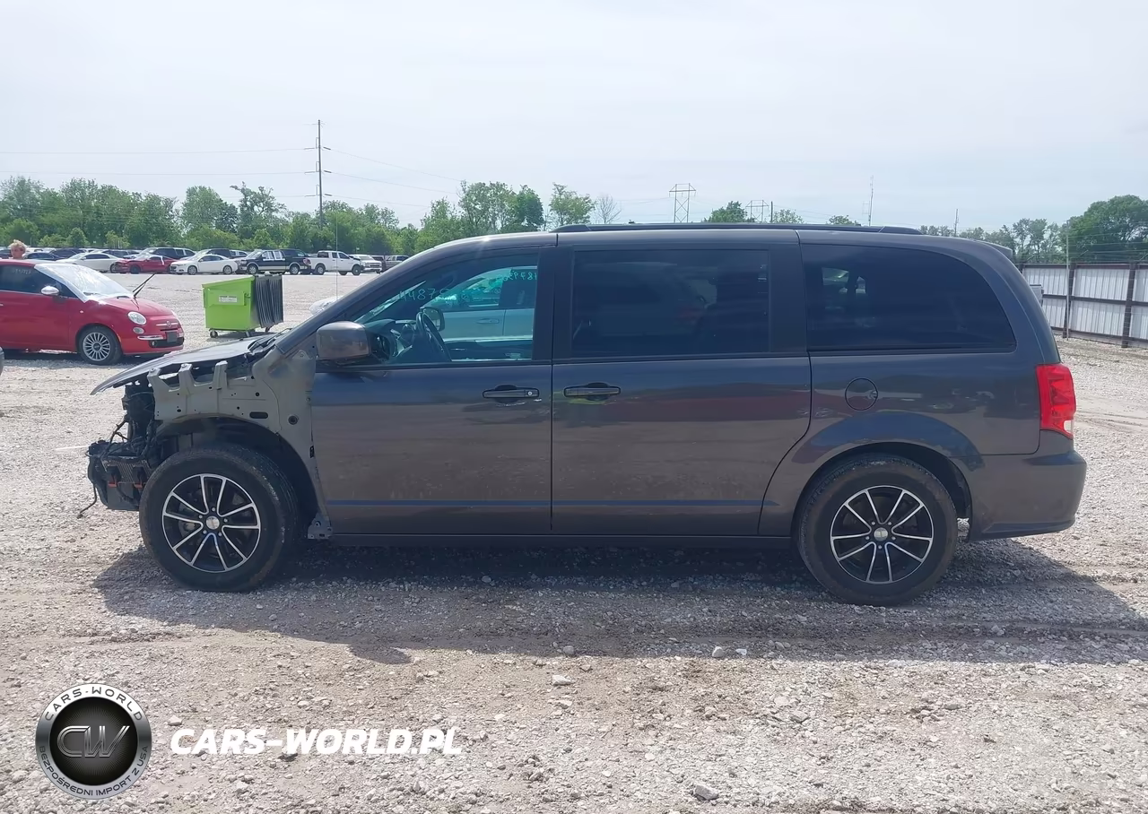 2018 Dodge Grand Caravan Gt VIN:2C4RDGEG3JR345766 - 15