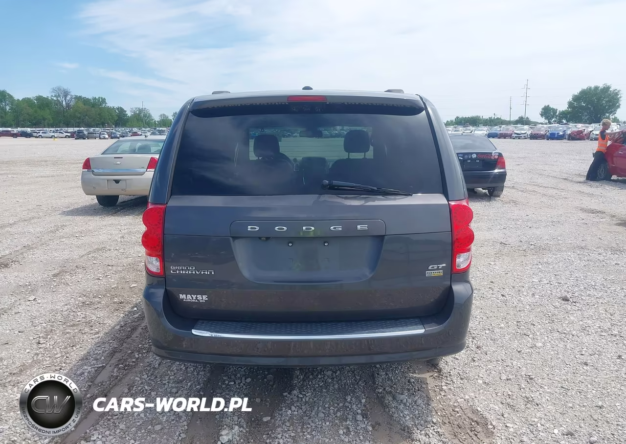 2018 Dodge Grand Caravan Gt VIN:2C4RDGEG3JR345766 - 17