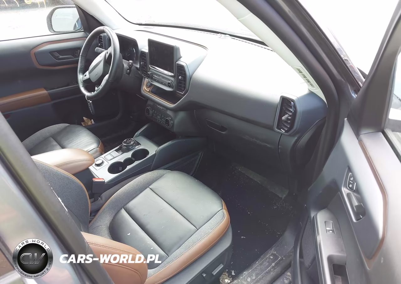 2022 Ford Bronco Sport Outer Banks VIN:3FMCR9C65NRD48631 - 5