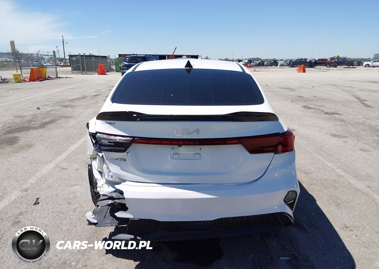 2023 Kia Forte Lxs VIN:3KPF24AD4PE590315 - 16