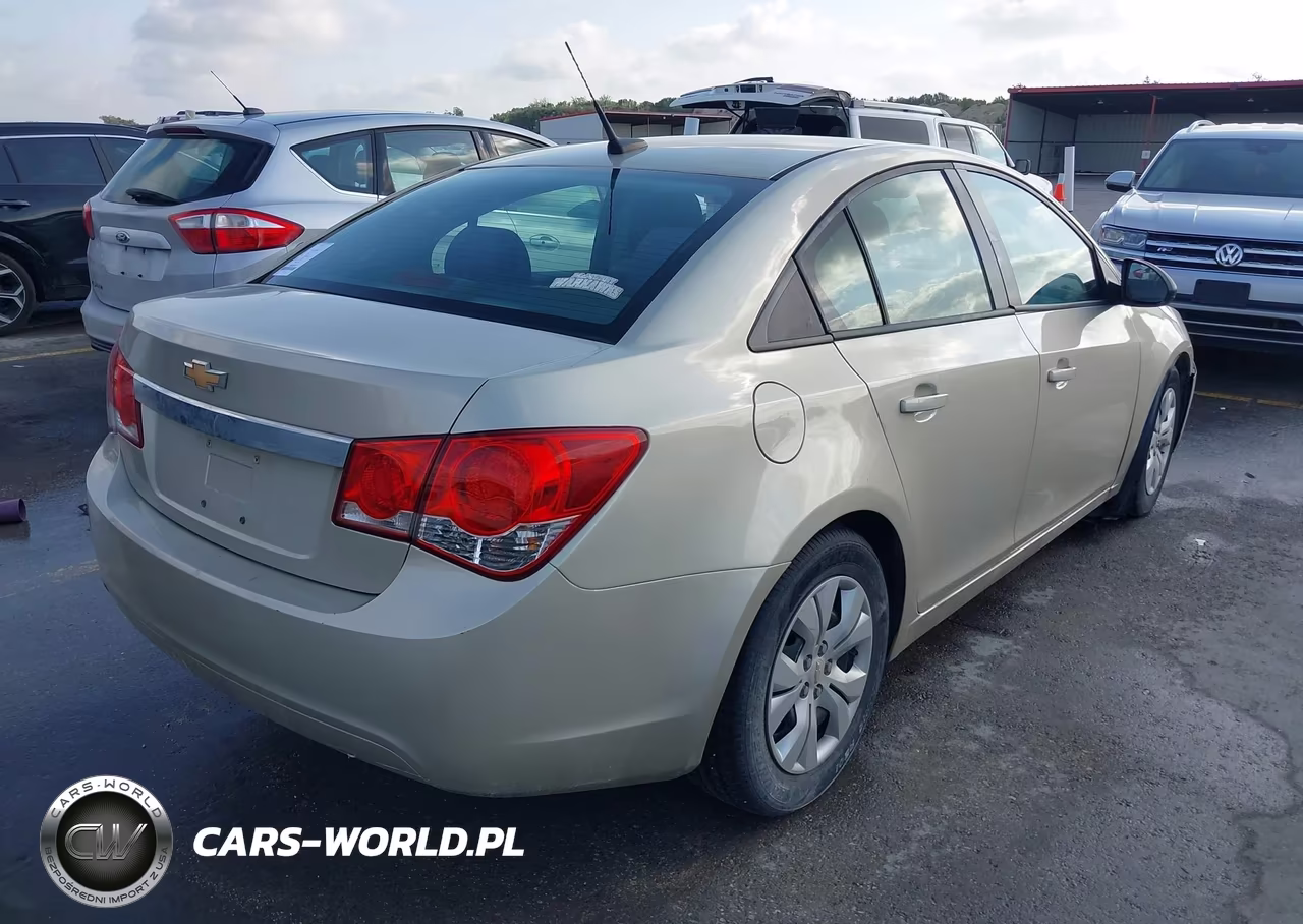 2013 Chevrolet Cruze Ls Auto VIN:1G1PA5SH9D7230122 - 4