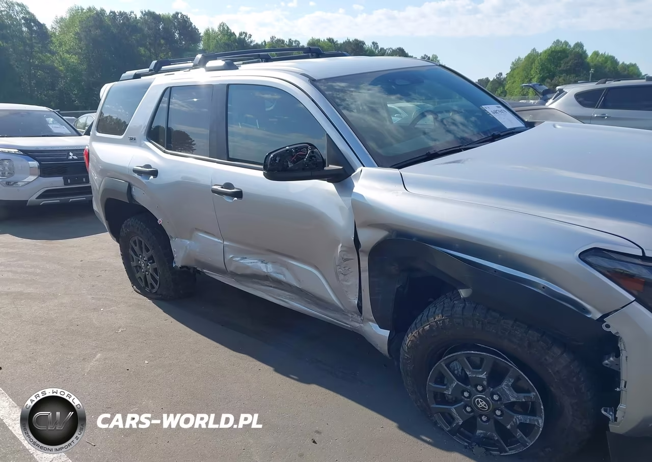 2025 Toyota 4Runner Sr5 VIN:JTEVA5AR9S5002439 - 18