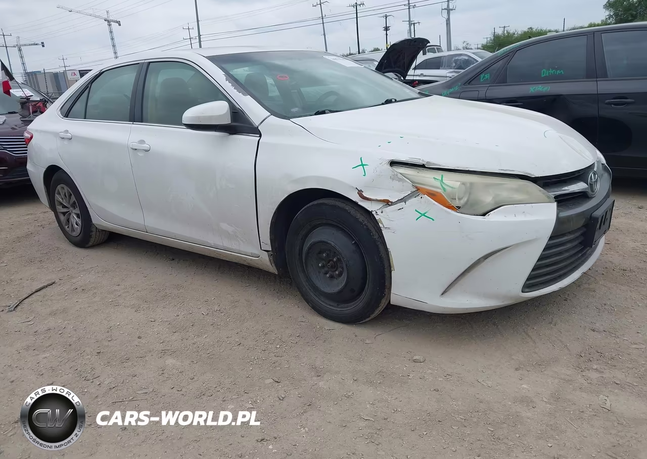 2015 Toyota Camry Le